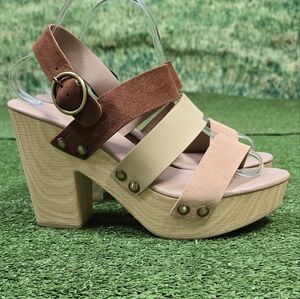 CHINESE LAUNDRY | FENNY PLATFORM MULTI-STRAP SANDALS -NWOT!